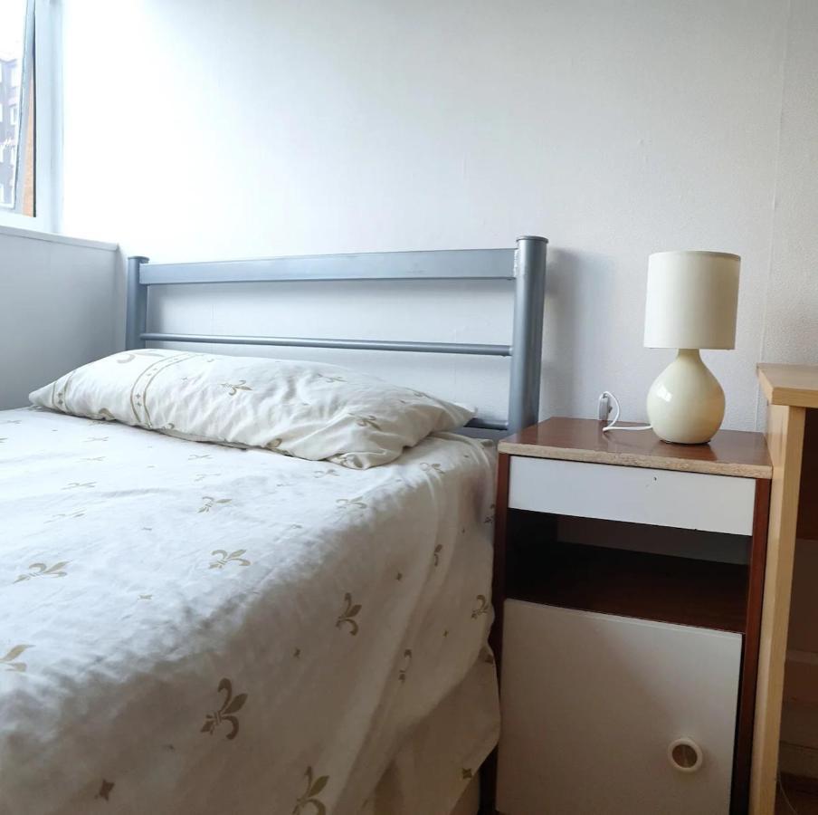 Elephant & Castle - Zone 2 - Private Rooms - Shared Bathroom ลอนดอน ภายนอก รูปภาพ