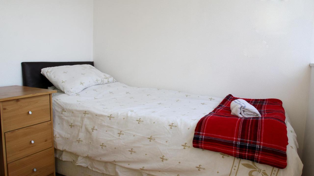 Elephant & Castle - Zone 2 - Private Rooms - Shared Bathroom ลอนดอน ภายนอก รูปภาพ