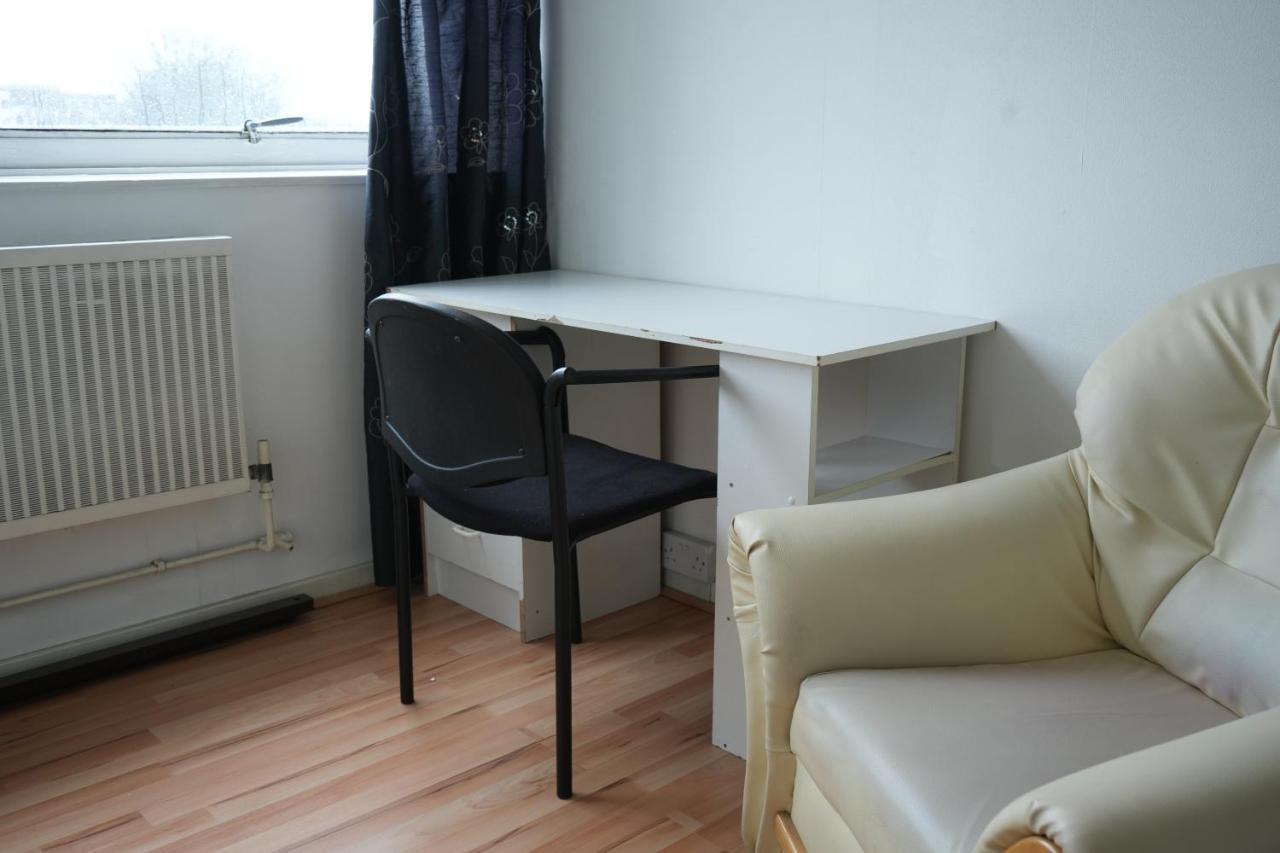 Elephant & Castle - Zone 2 - Private Rooms - Shared Bathroom ลอนดอน ภายนอก รูปภาพ