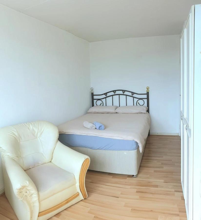 Elephant & Castle - Zone 2 - Private Rooms - Shared Bathroom ลอนดอน ภายนอก รูปภาพ